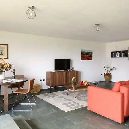 Montalbuccio With Pool Apartment Siena